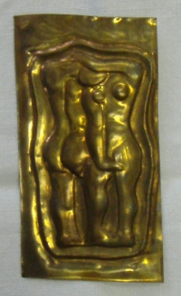 Tepaný plech (Dva lidé akt)