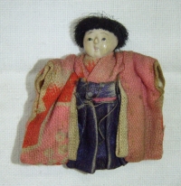 Japonská nebo čínská panenka