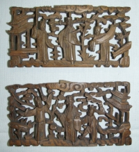 Dřevěná mřížka s plastickými motivy